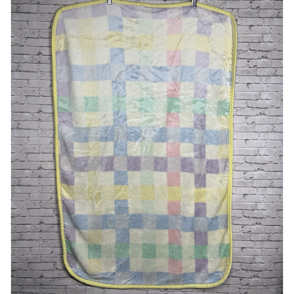 Vintage Plush Baby Crib Blanket Fleece Pastel Squares with Yellow Trim